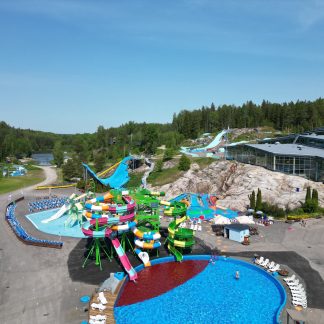 Kesäretki vesipuisto Serenaan (989480)